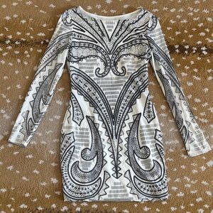 Arden B Black and White Long Sleeve Dress